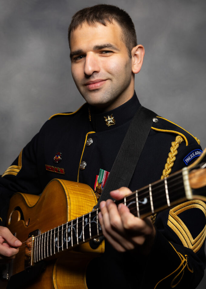 SFC Jan Knutson, guitar